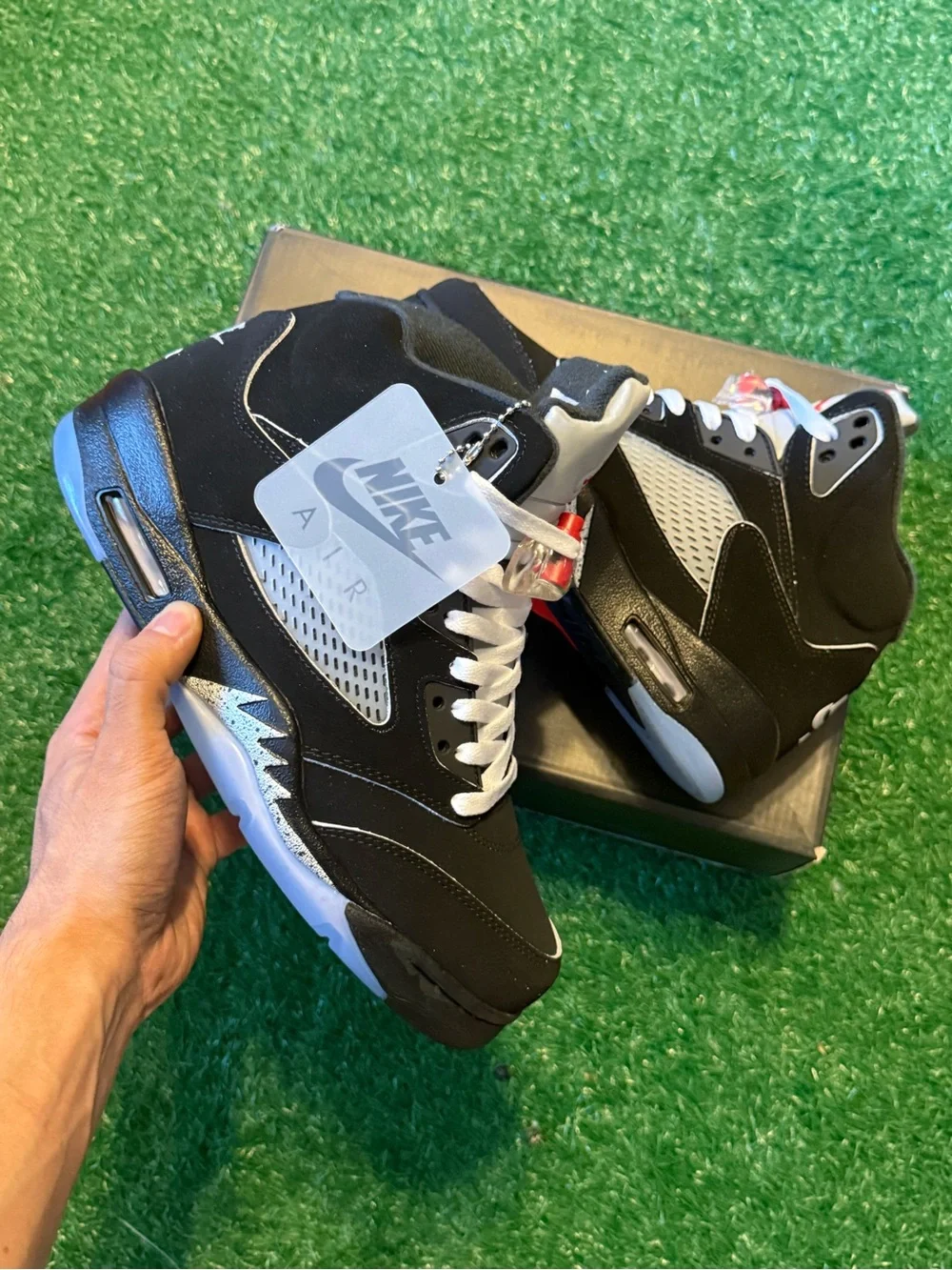 Air Jordan 5 Retro ‘Black Metallic Reimagined’ 2025